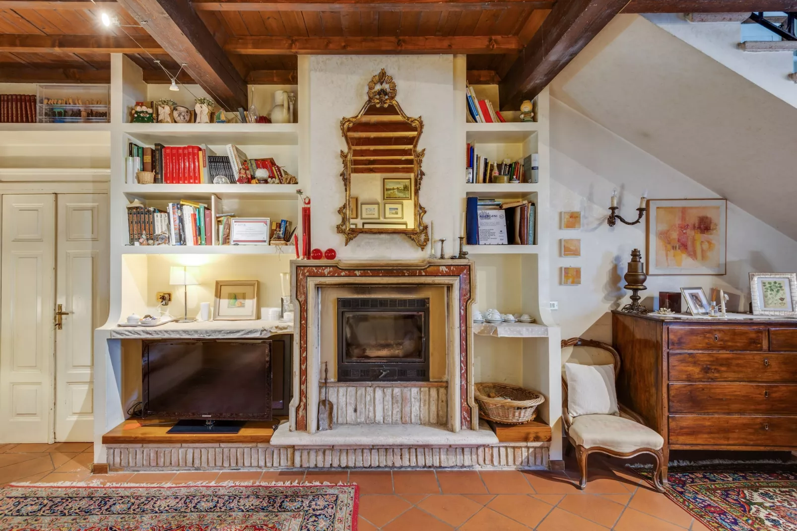 Casa Vacanze situata tra Mantova Verona e il Lago di Garda - Il Trigolo - Woonkamer