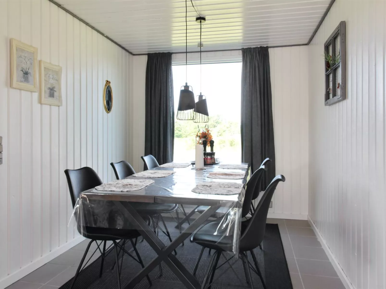 "Demus" - 900m from the sea - Binnen