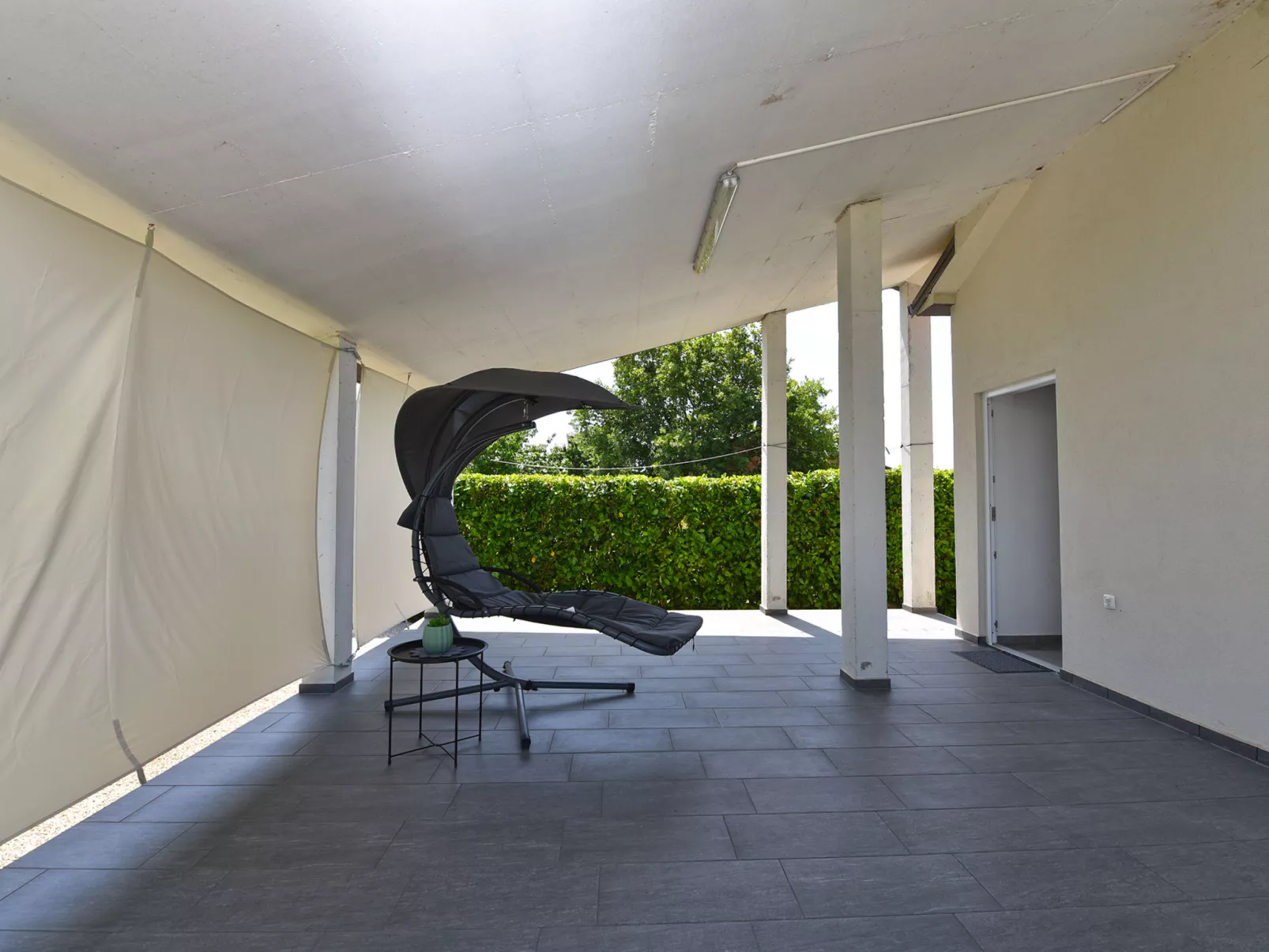House 2154 - Buiten