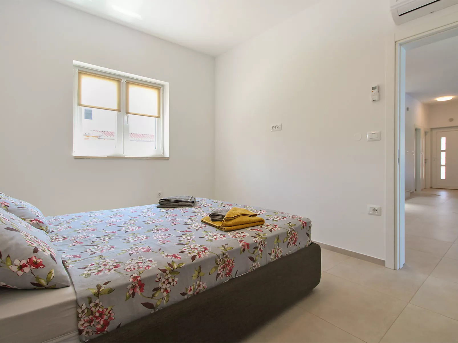 House 2351 - Binnen