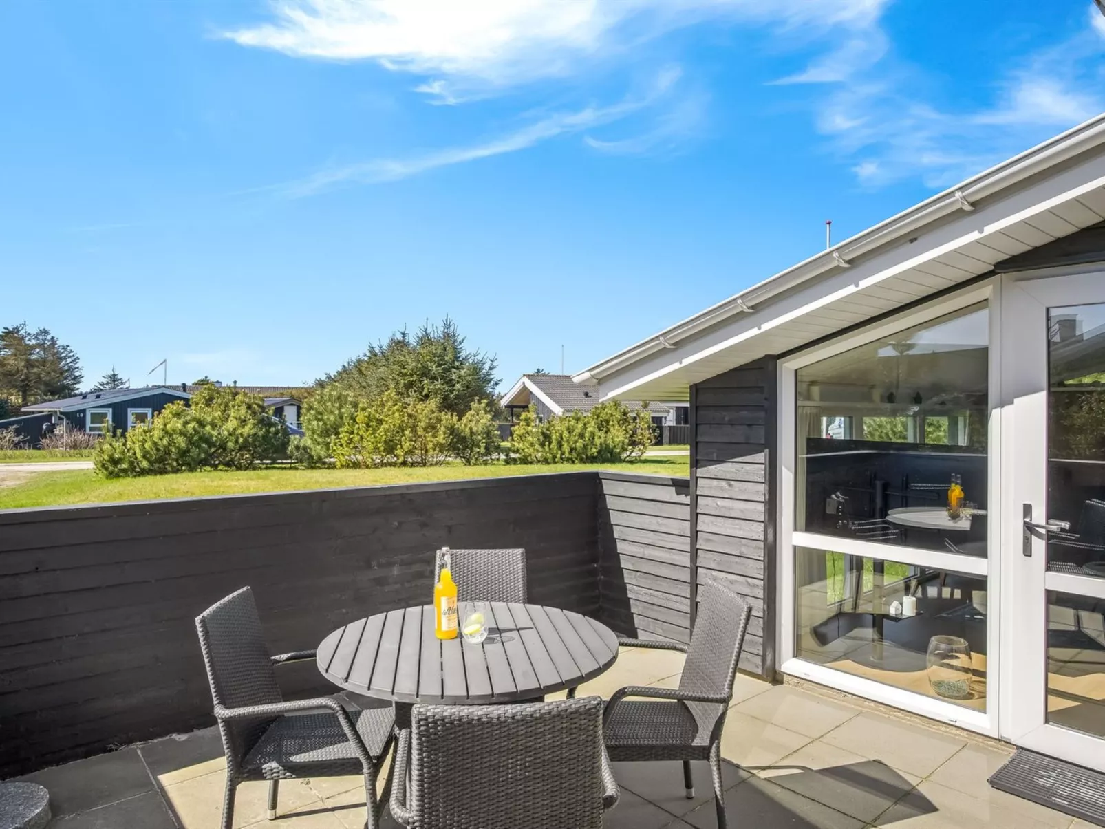 "Anemette" - 400m from the sea - Buiten