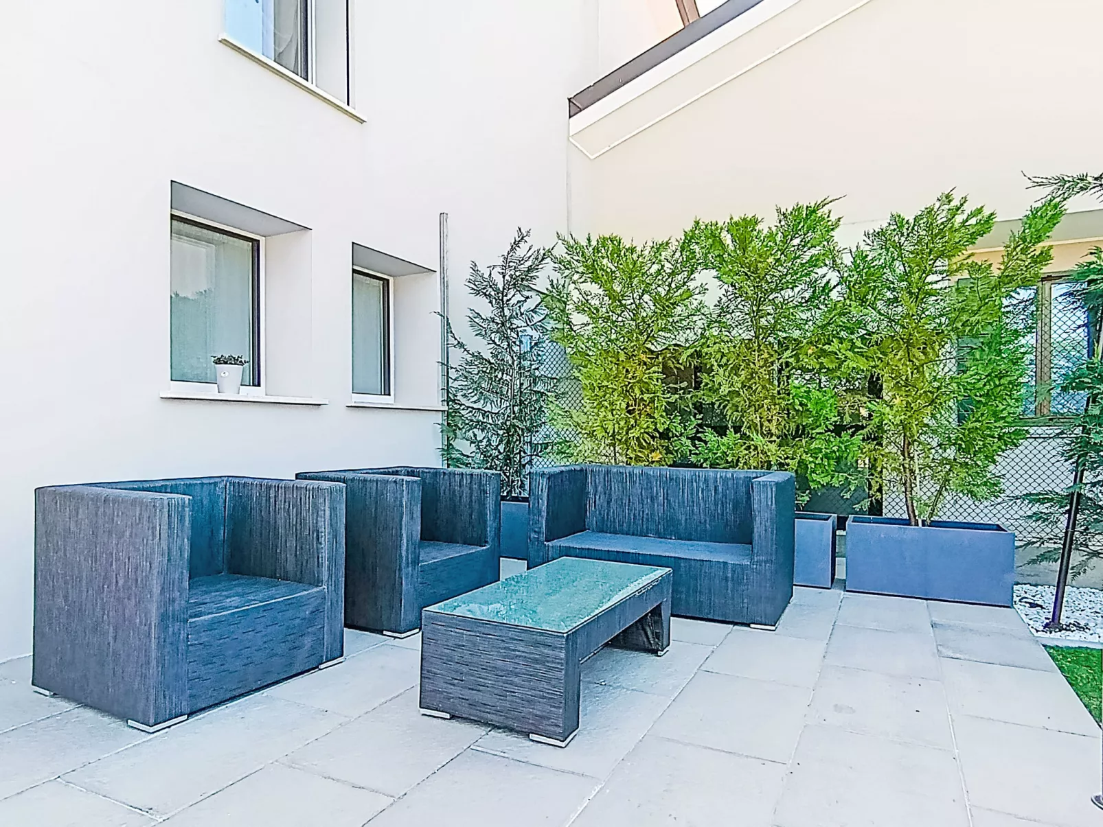MB Guest House - Binnen