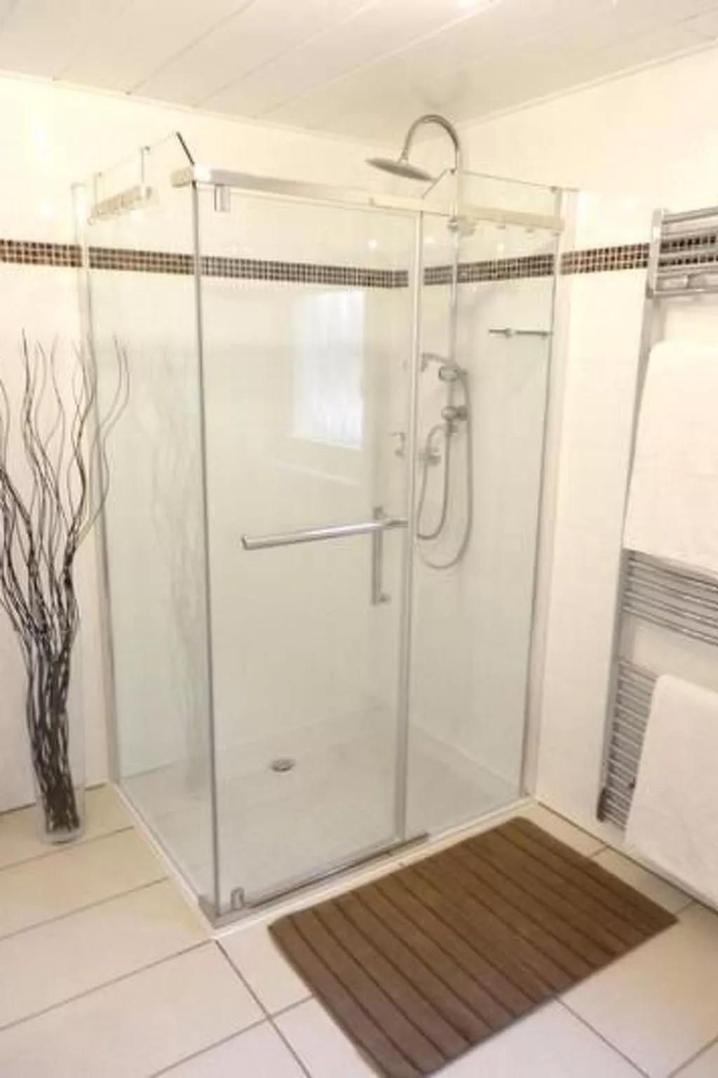 4 Sterne Ferienwohnung mit 3 Schlafzimmern, Nähe Limburg, Rheingau,Taunus, West - Binnen
