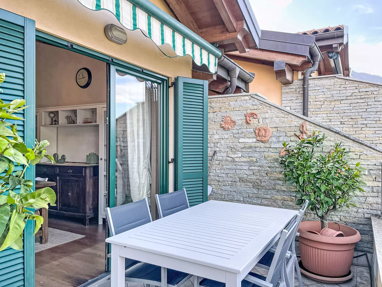 La Terrazza sul Lago - Buiten