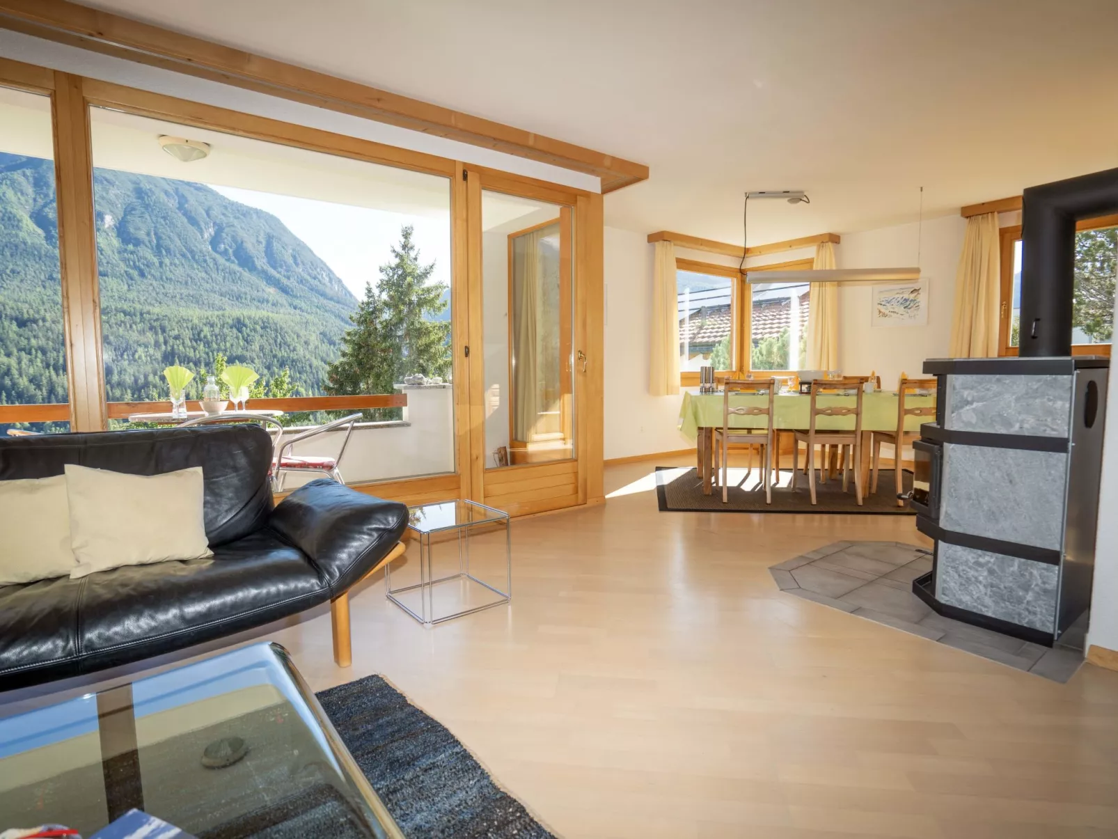 ENZ, (Scuol). - Binnen