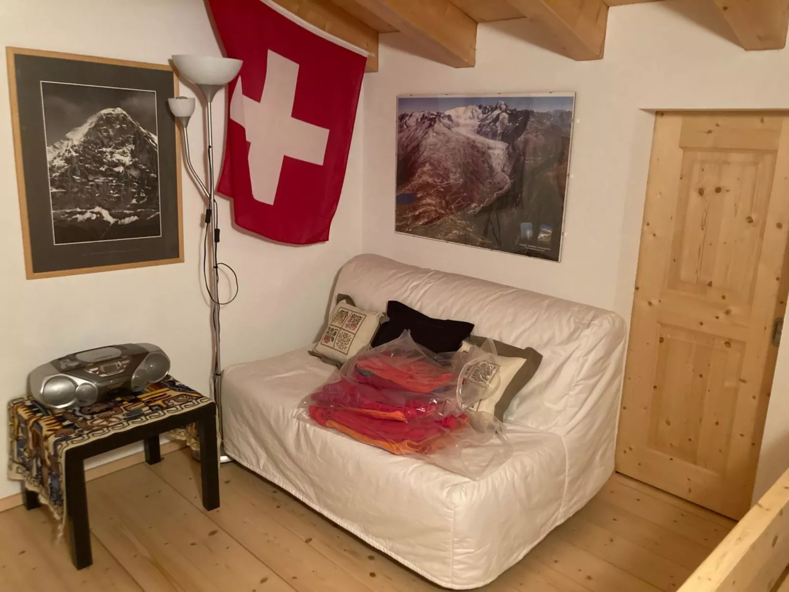 Frienwohnung Alpatli, Obersaxen-Miraniga, (Obersaxen). - Binnen