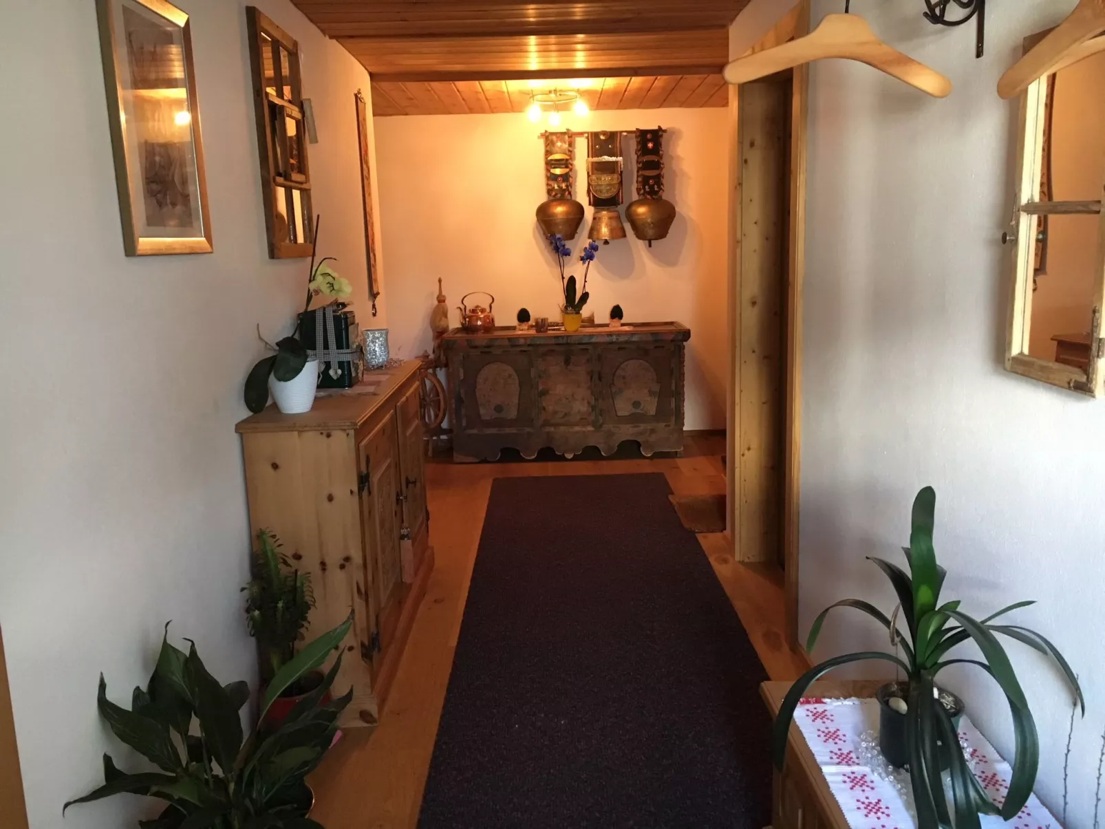 Privatzimmer bügl süt, (Sent). - Binnen