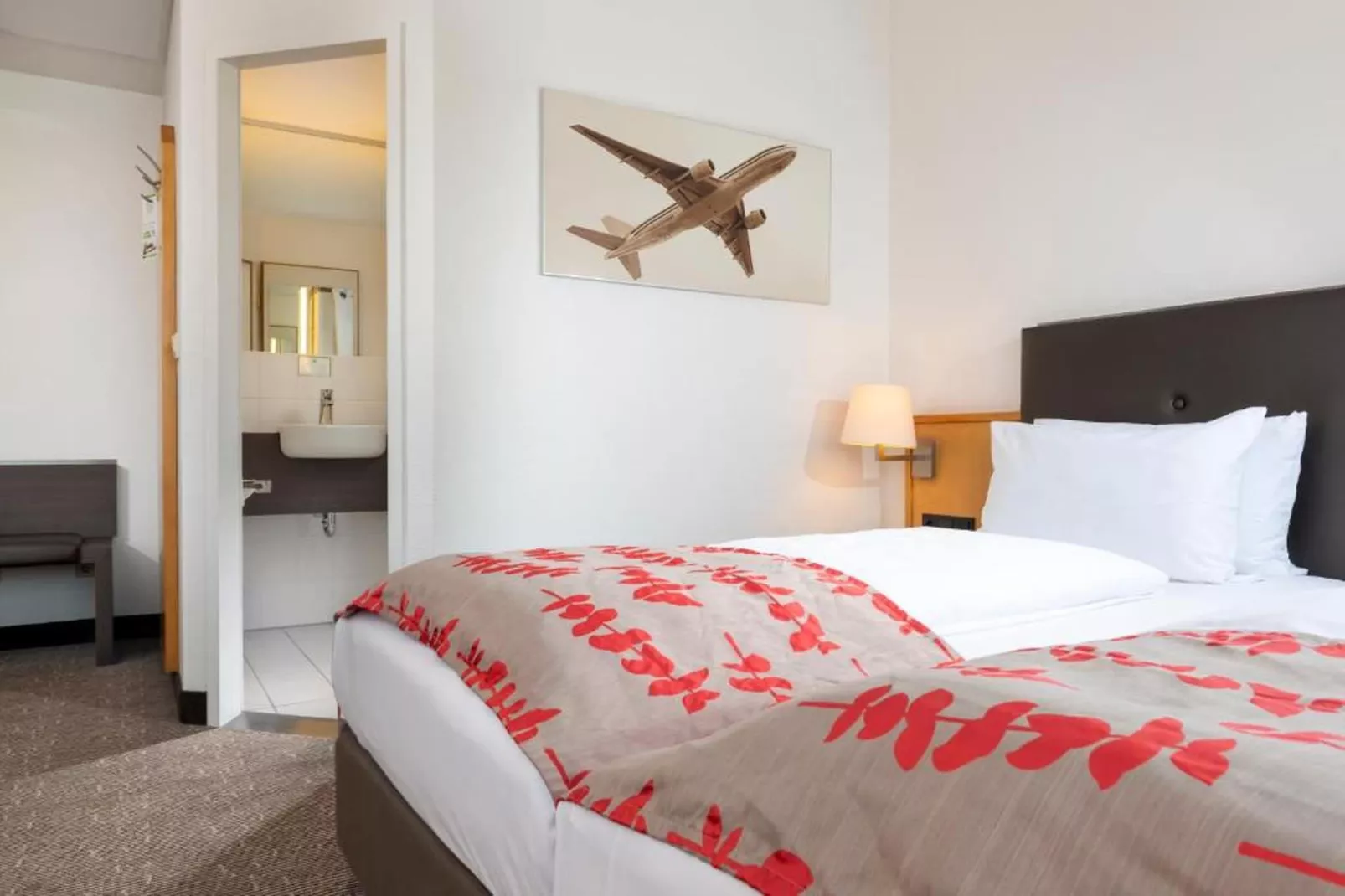 Holiday Inn Frankfurt Neu-Isenb - Wheelchair Accessible Double room - Slaapkamer