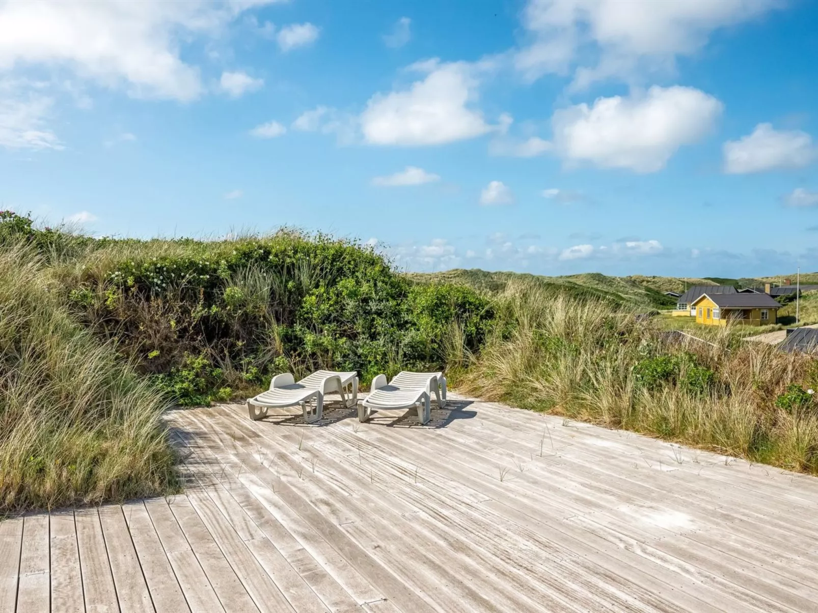 "Tume" - 250m from the sea - Buiten