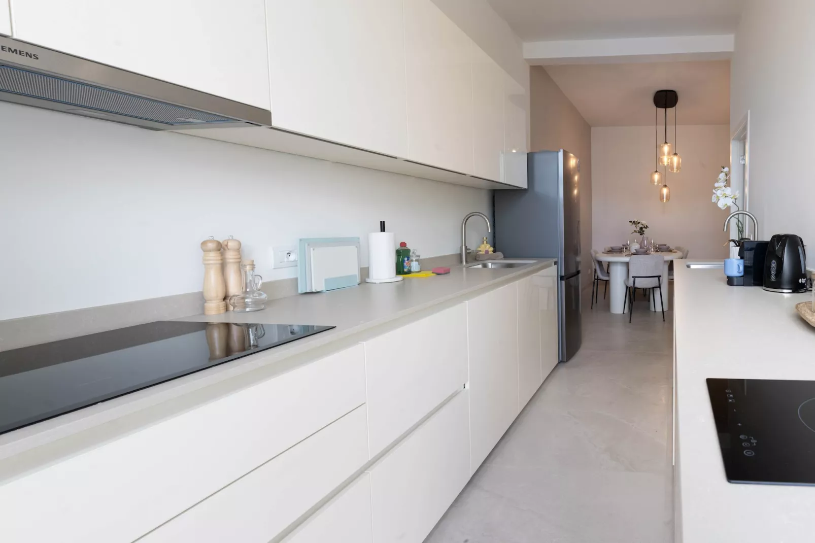 One Lux Stay 2BR/ 2BA Antwerp near Central Station - Keuken