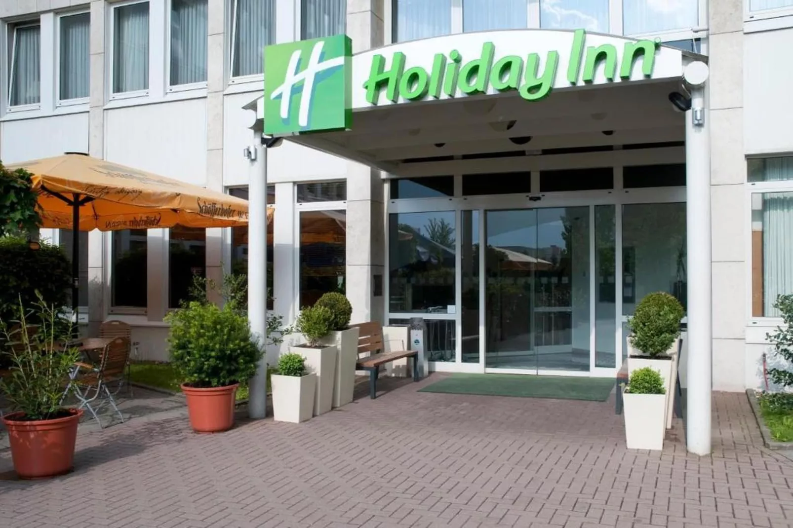 Holiday Inn Frankfurt Neu-Isenb - One-Bedroom Suite double Sofa Bed - Buitenkant zomer