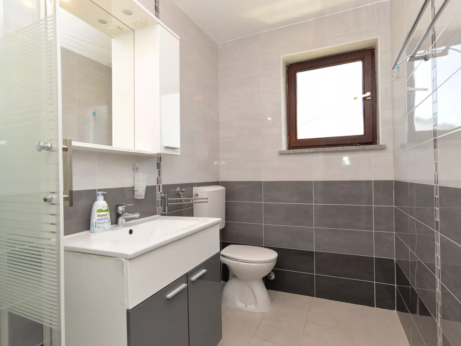 Apartment 242 - Binnen