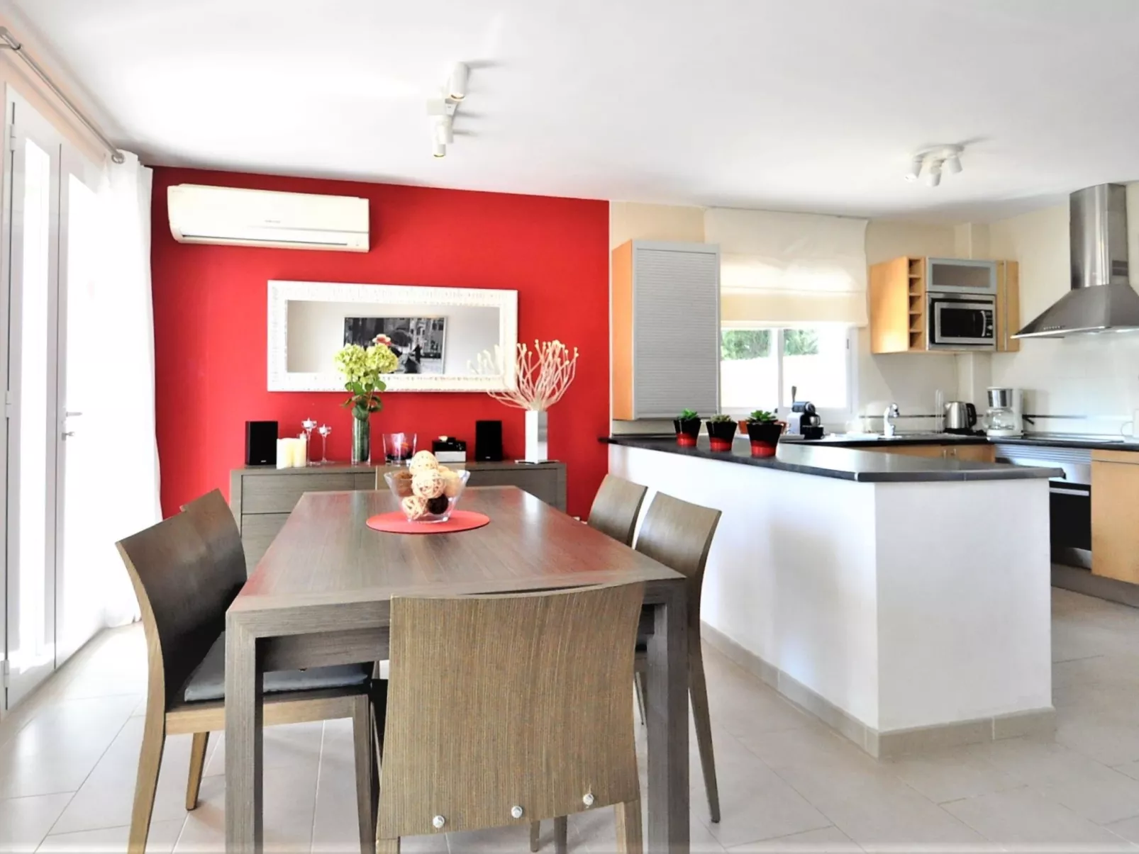 Preciosa villa con vistas al mar, piscina privada, aire acondicionado y wifi id - Binnen