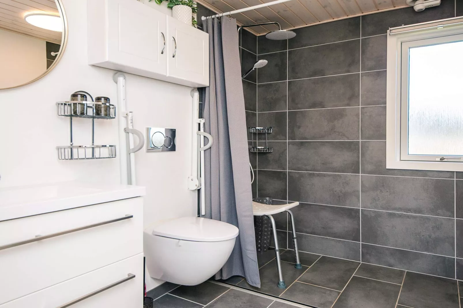 Huis met houtkachel en aanbouw - Binnen