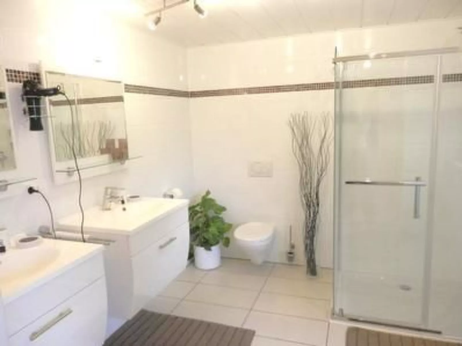 4 Sterne Ferienwohnung mit 3 Schlafzimmern, Nähe Limburg, Rheingau,Taunus, West - Binnen