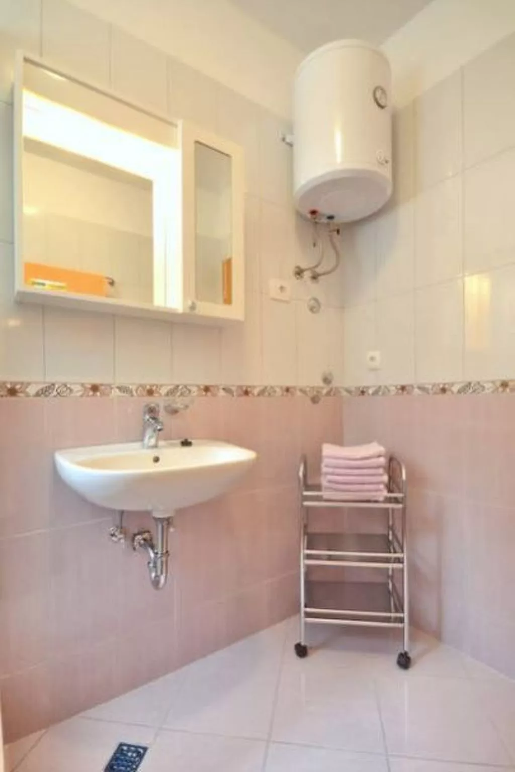 Für 6 Personen ca. 72 m&sup2; in Podgora, Dalmatien (Gespanschaft Split-Dalmati - Image-tags.info