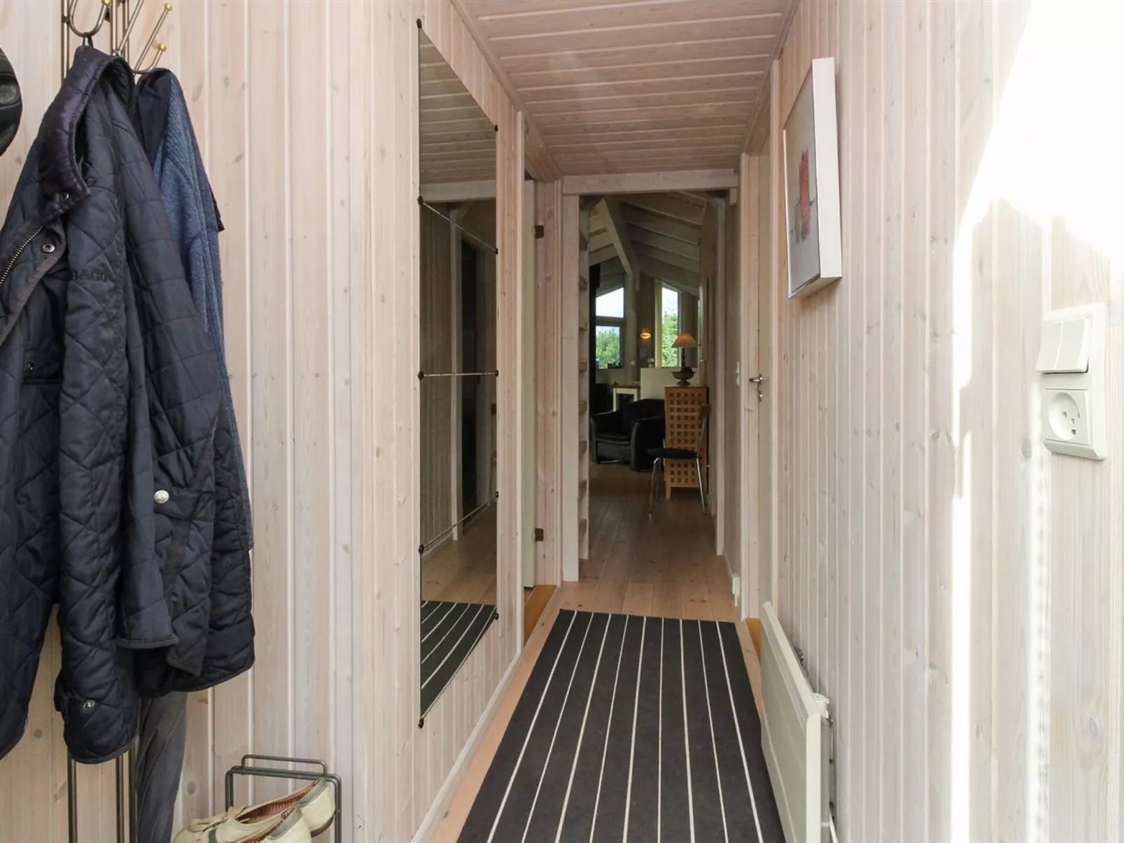 "Ilya" - 900m from the sea - Binnen