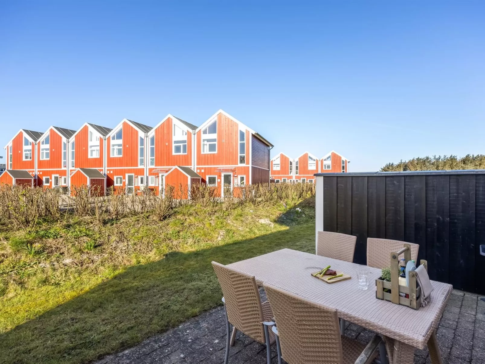 "Annakarin" - 1.2km from the sea - Buiten