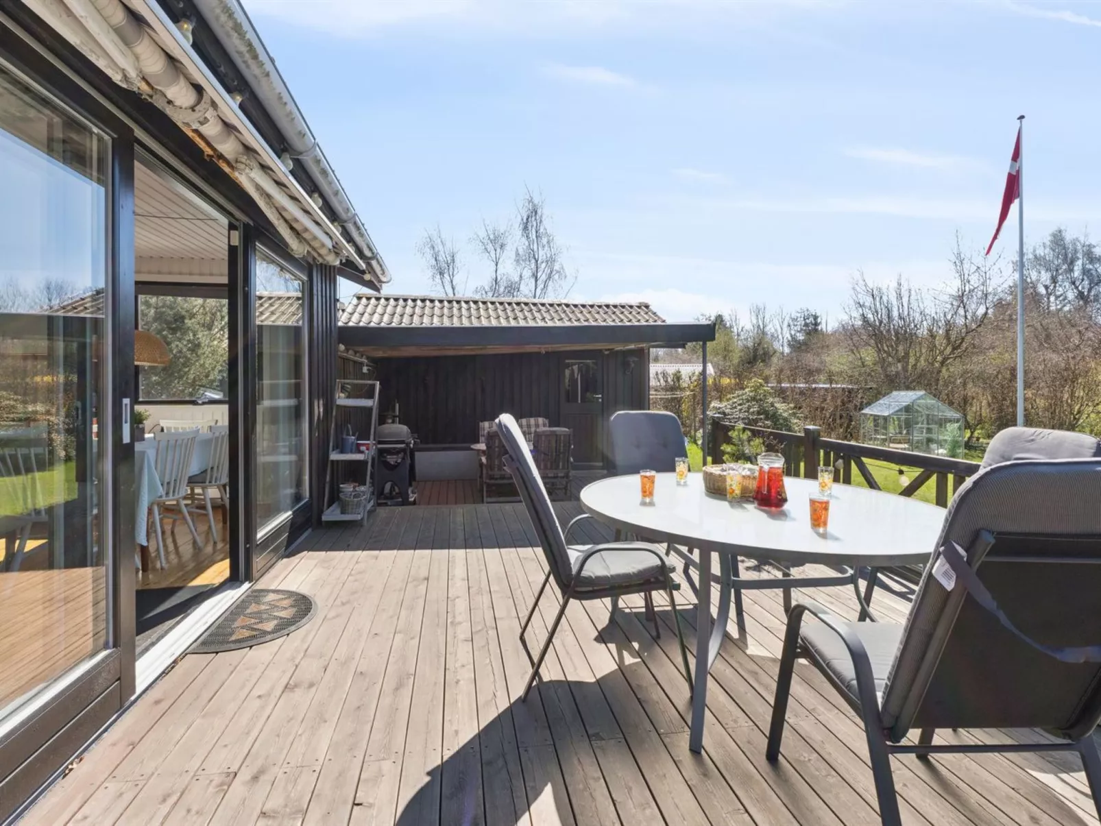 "Emelita" - 1.1km from the sea - Buiten