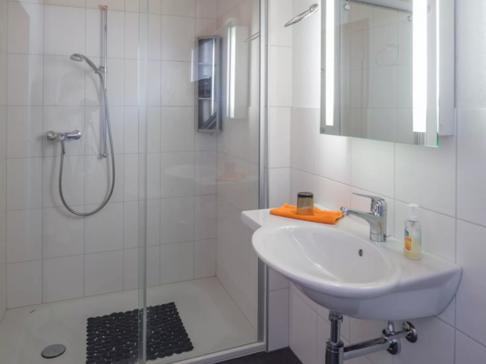 Caflisch Jacob und Erika, (Trin Mulin). 6.5 Zimmer Einfamilienhaus - Binnen