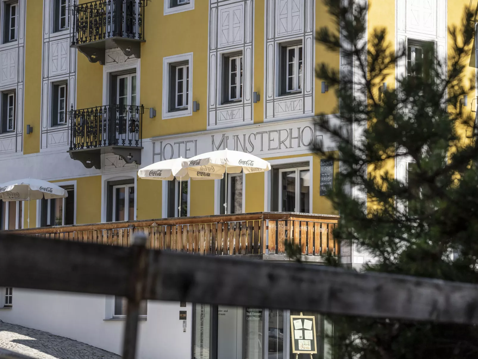 Hotel Münsterhof, (Müstair). - Buiten