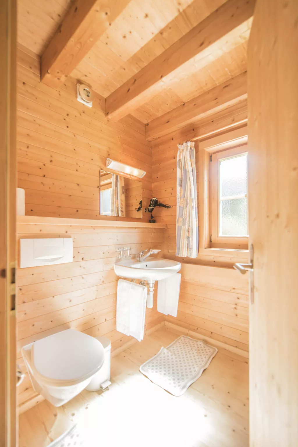 Chalets Trafögl, (Müstair). - Binnen