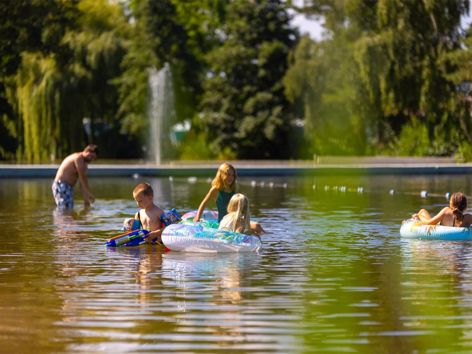 Camping Papillon Kinrooi - Pipowagen 2 personen - Buiten