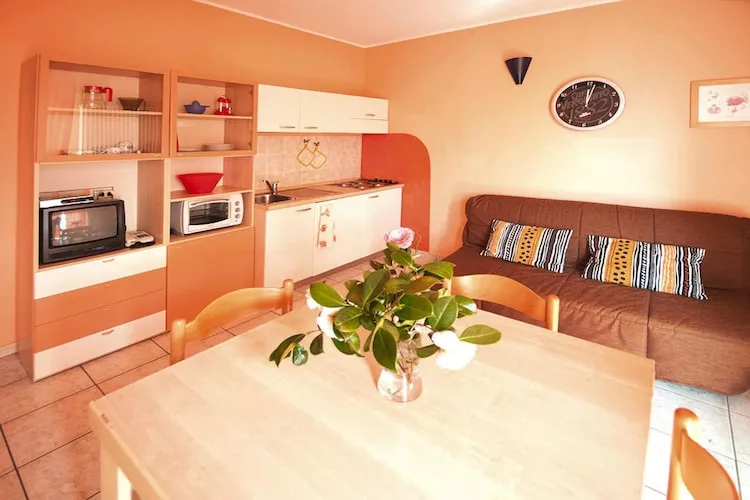 Residence Casa & Vela SRL, Oggebbio-Bilo fino 5 - Keuken
