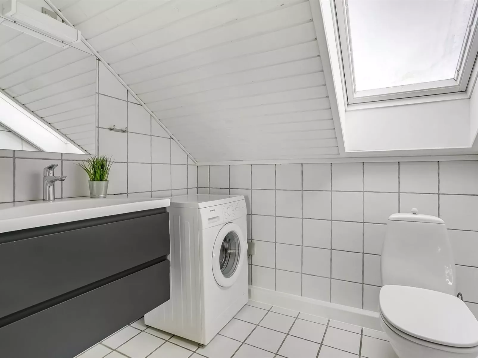 "Palni" - 2.3km from the sea - Binnen