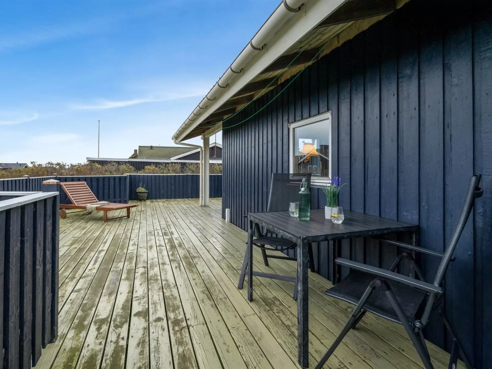 "Odmar" - 300m from the sea - Buiten