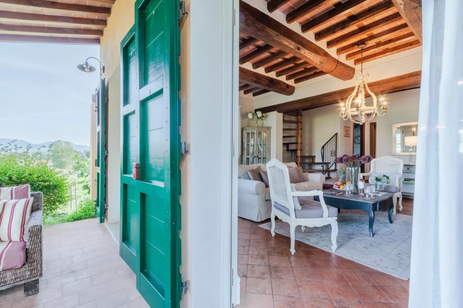 Cicale Farmhouse, 3 bedrooms Farmhouse with Pool - Buitenkant zomer