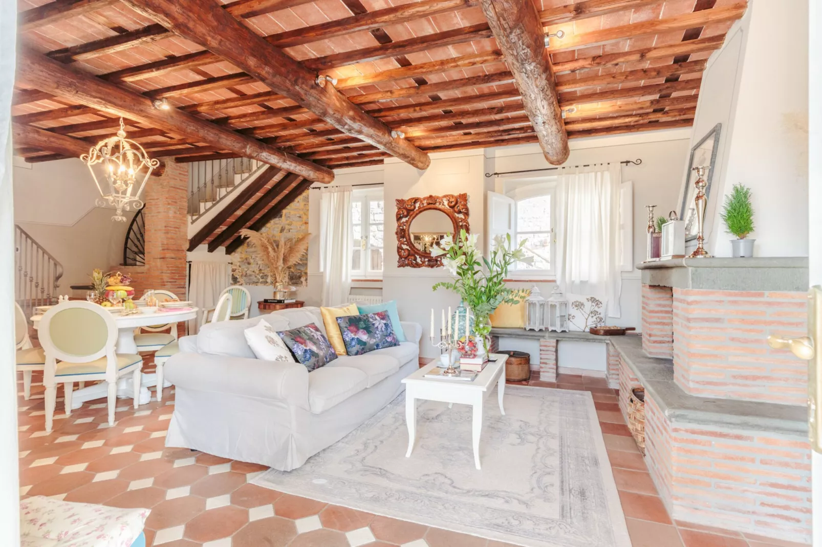 Rondini Farmhouse - Woonkamer