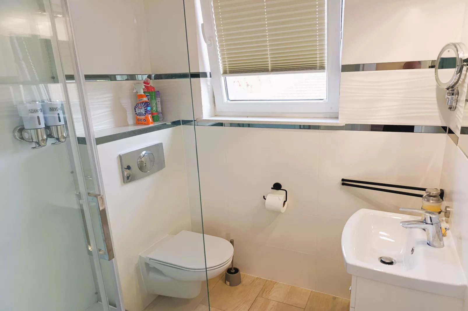 Komfortowy apartament dla 9 osób I piętro - Badkamer