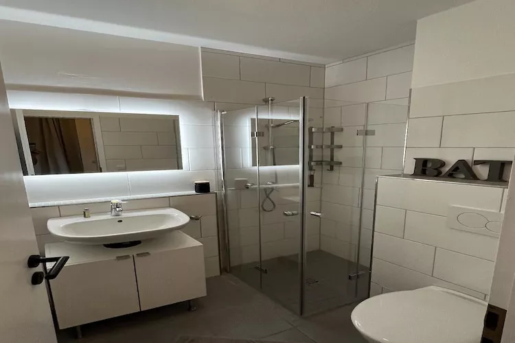 Ferienwohnung L36EG links - Badkamer