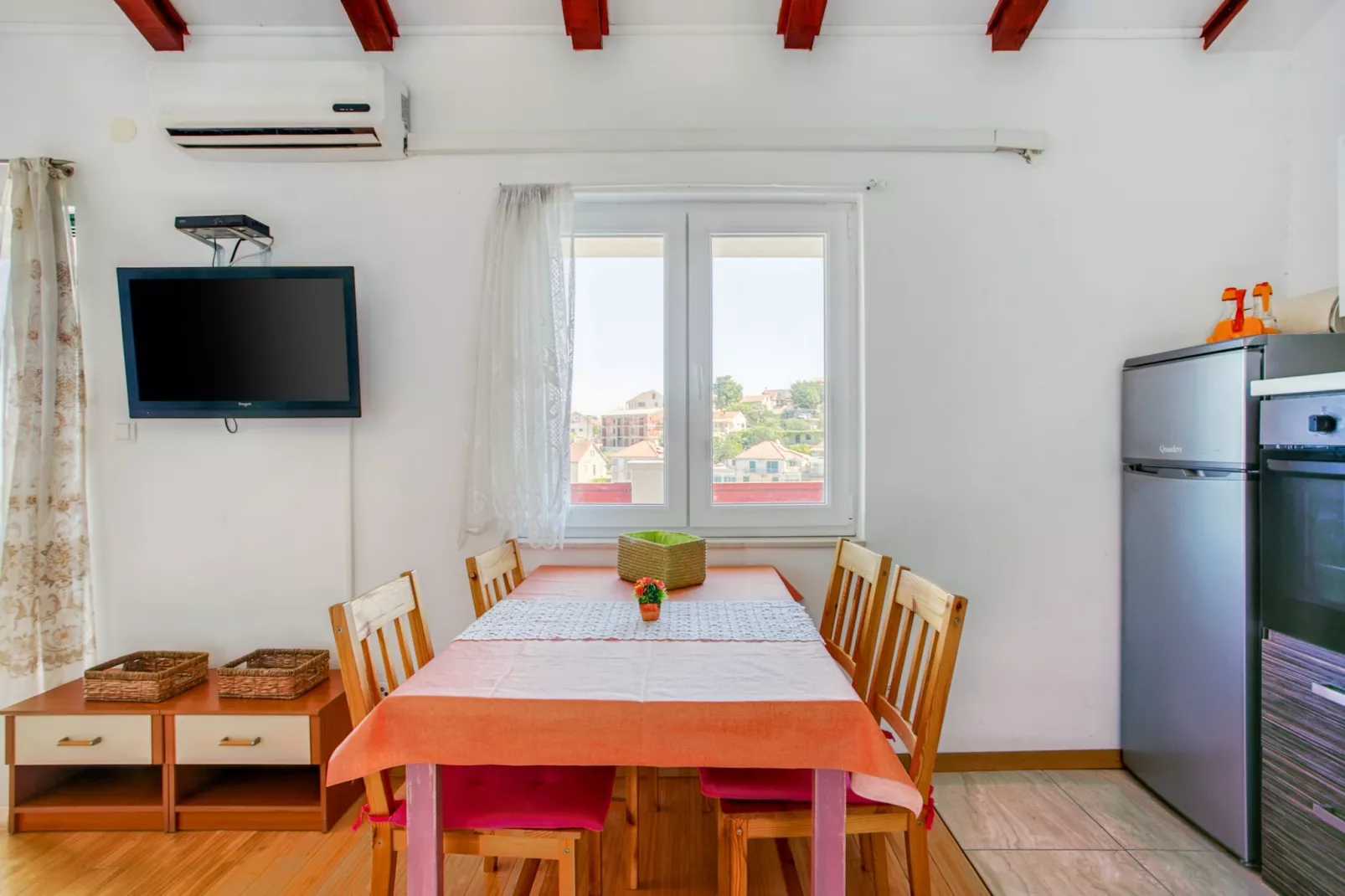 Apartmani Sidrana 1 - Eetkamer
