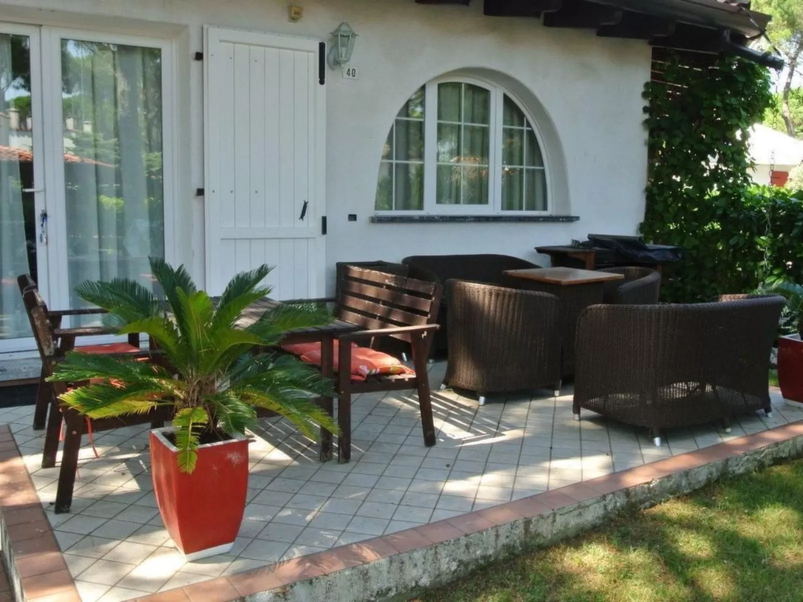 'Villa Edera' mit privatem Garten - Buiten