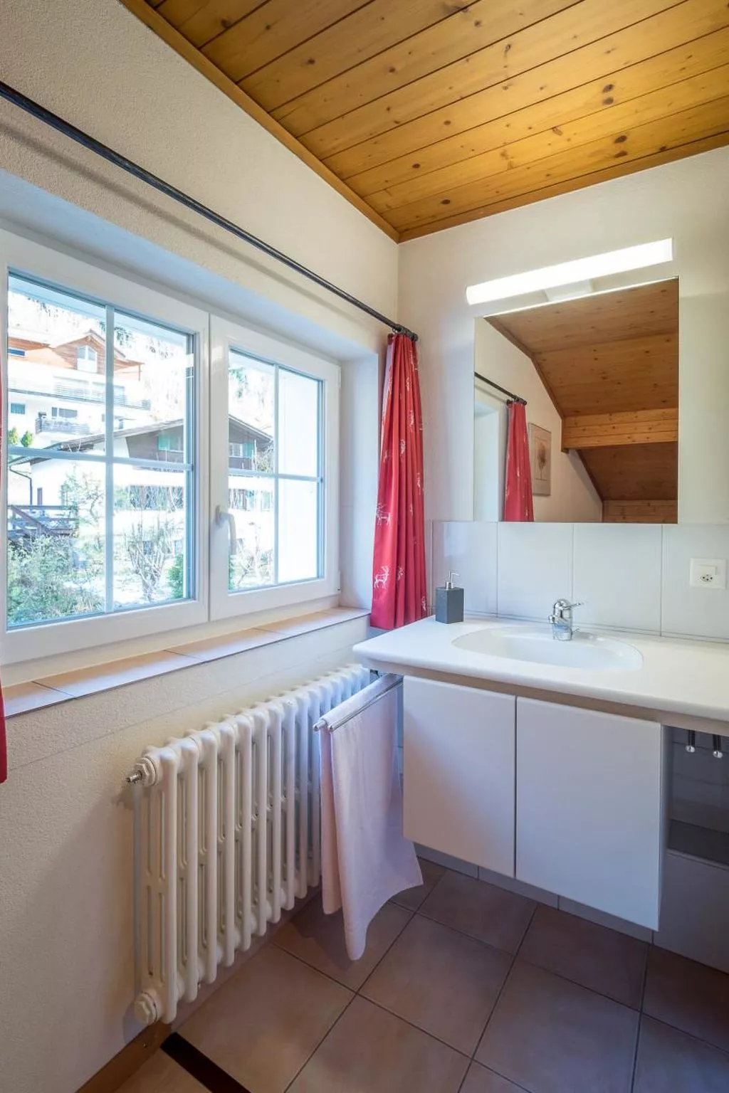 Chalet/Ferienhaus - Binnen