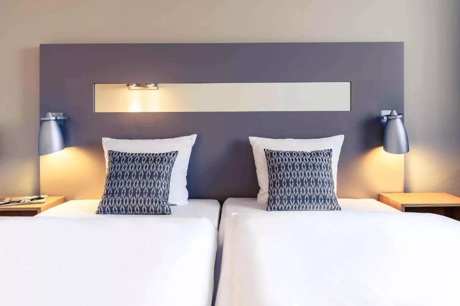 Hotel Düsseldorf - Standard Double Room - Slaapkamer