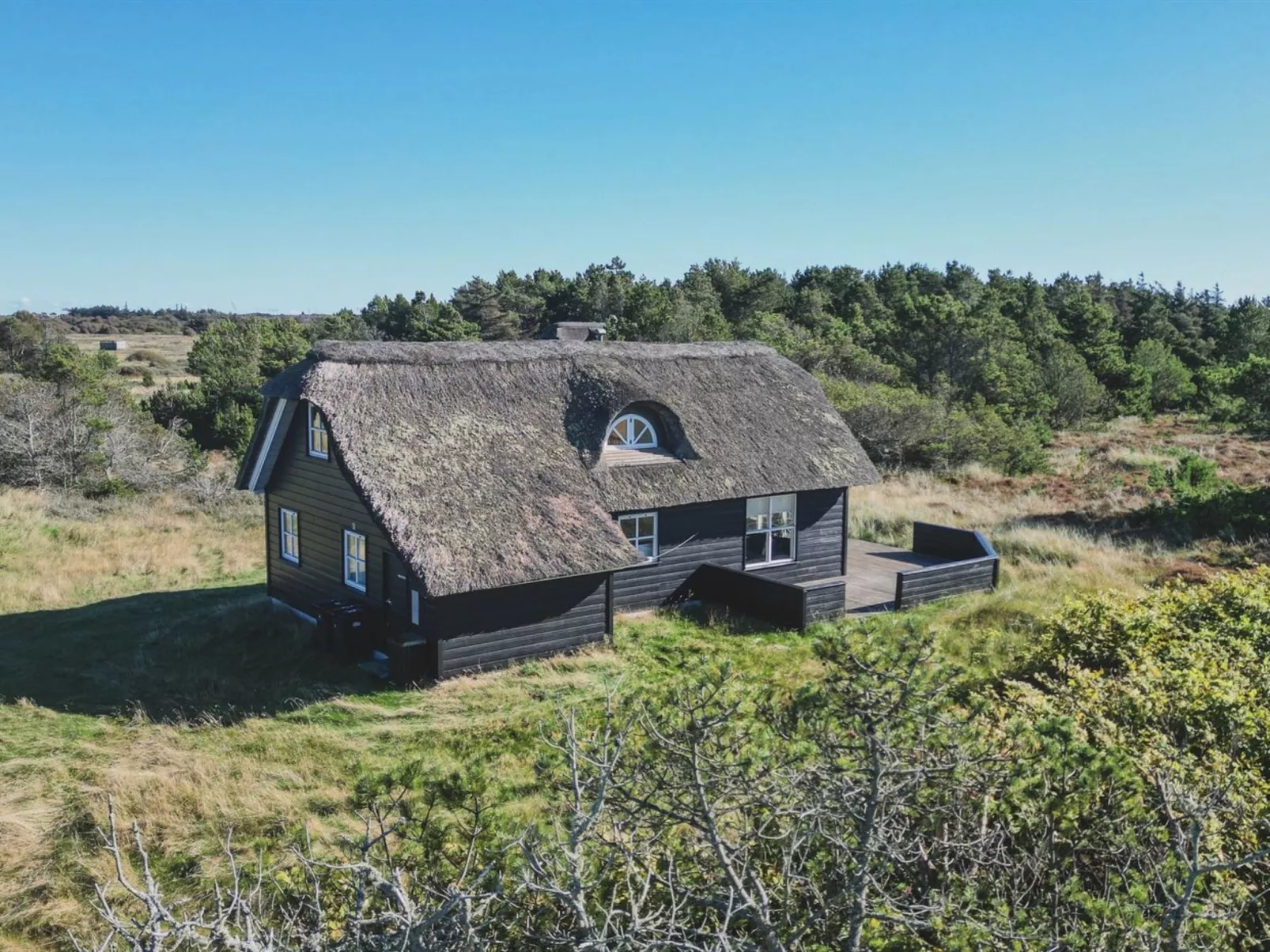 "Yanne" - 550m from the sea - Buiten