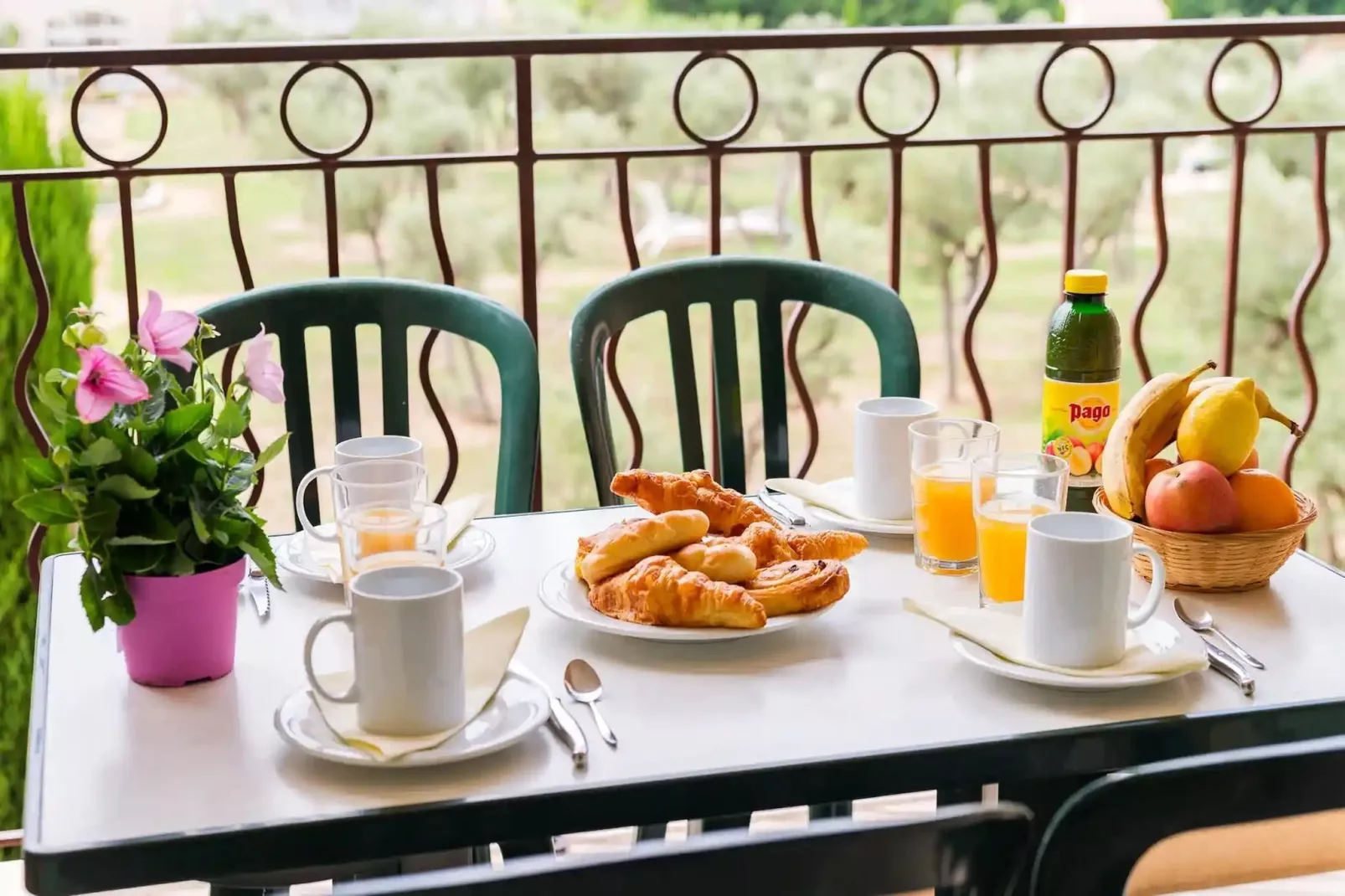 Le Domaine De Bourgeac 2/3 Rooms Duplex 6 pax OTA - Terrasbalkon