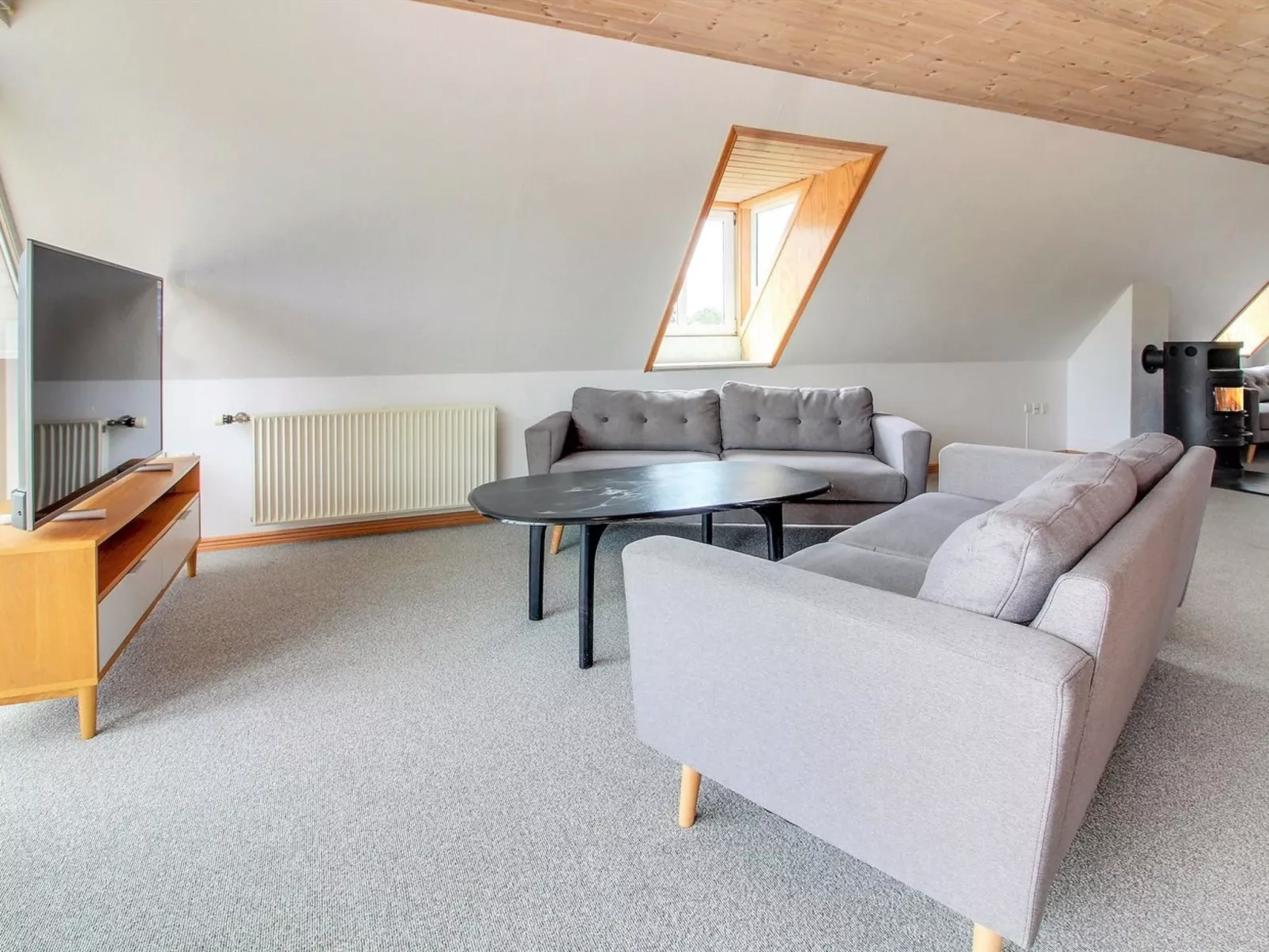 "Lissa" - 2.4km from the sea - Binnen