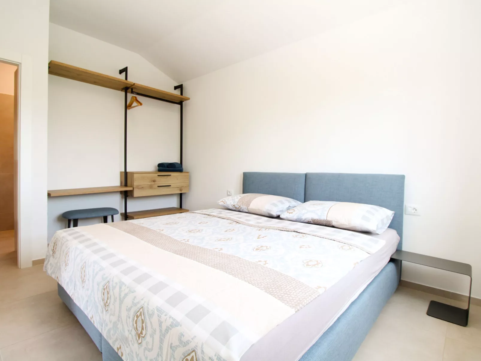 House 2340 - Binnen