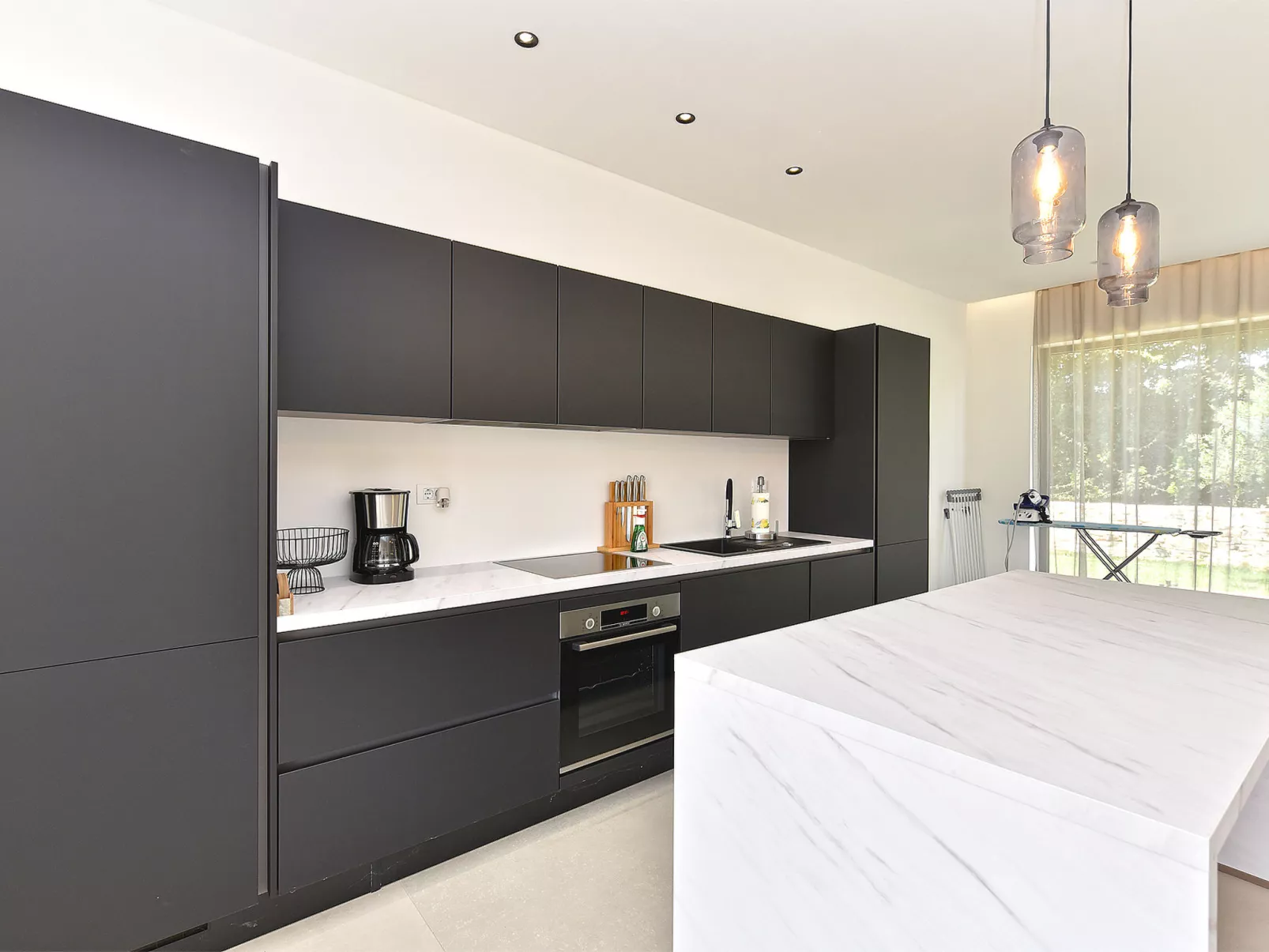 House 2117 - Binnen