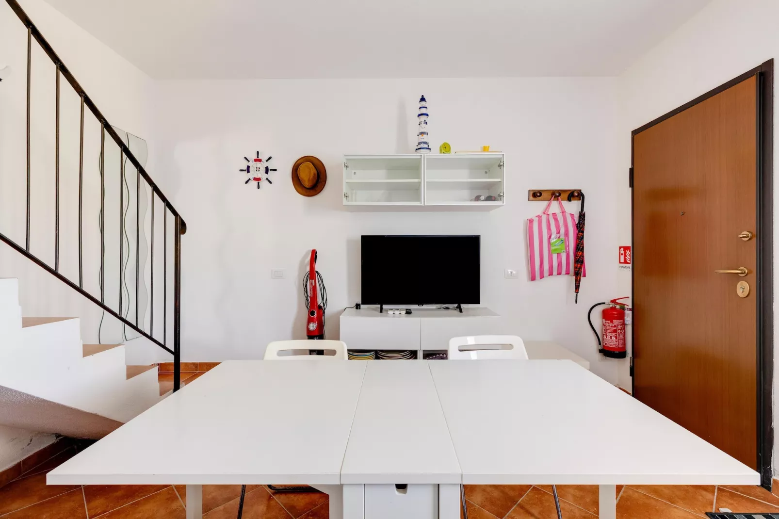 CASA SUNSHINE - Eetkamer