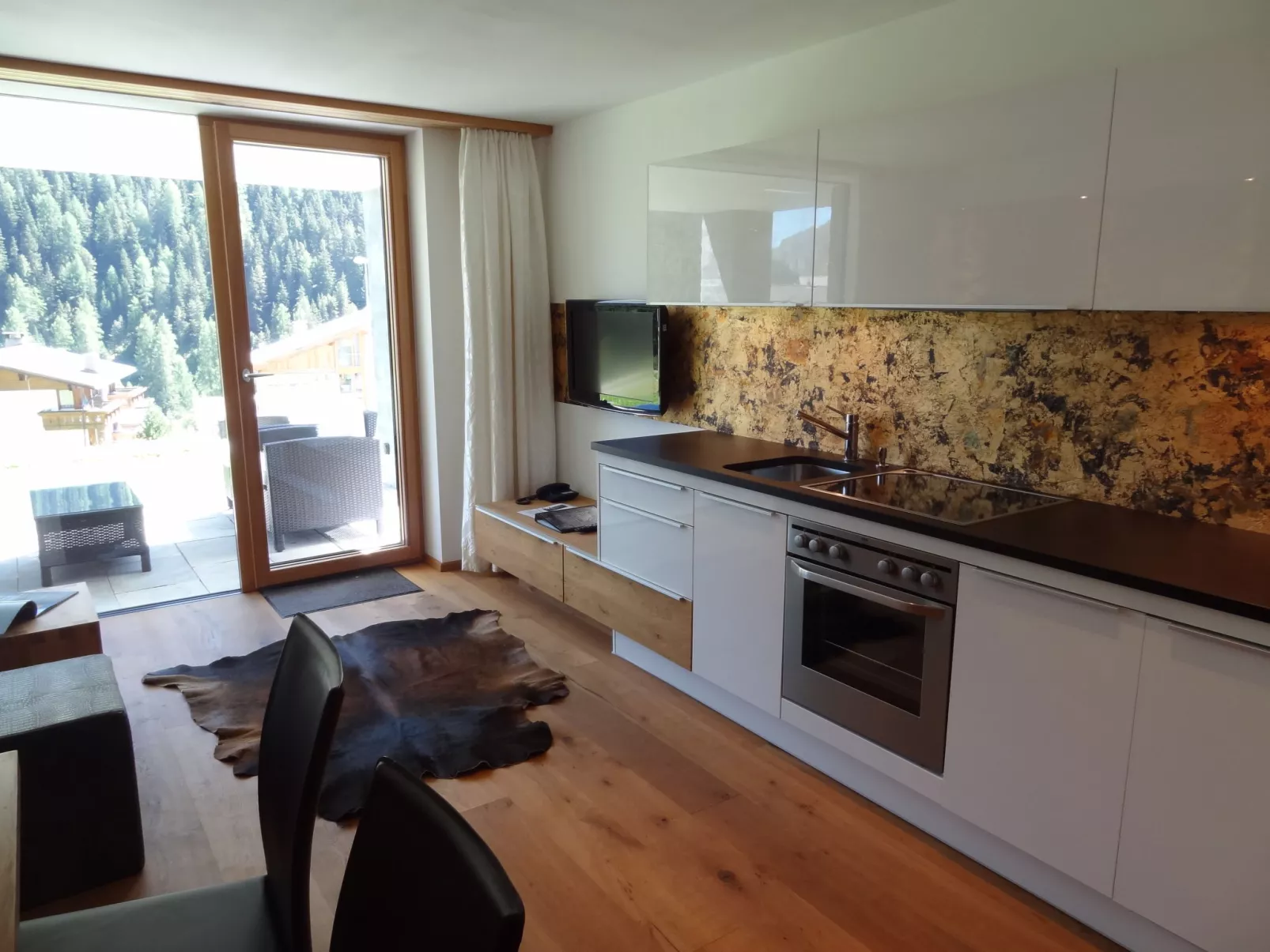 Alpinlodge & spa*****, (Samnaun-Ravaisch). - Binnen