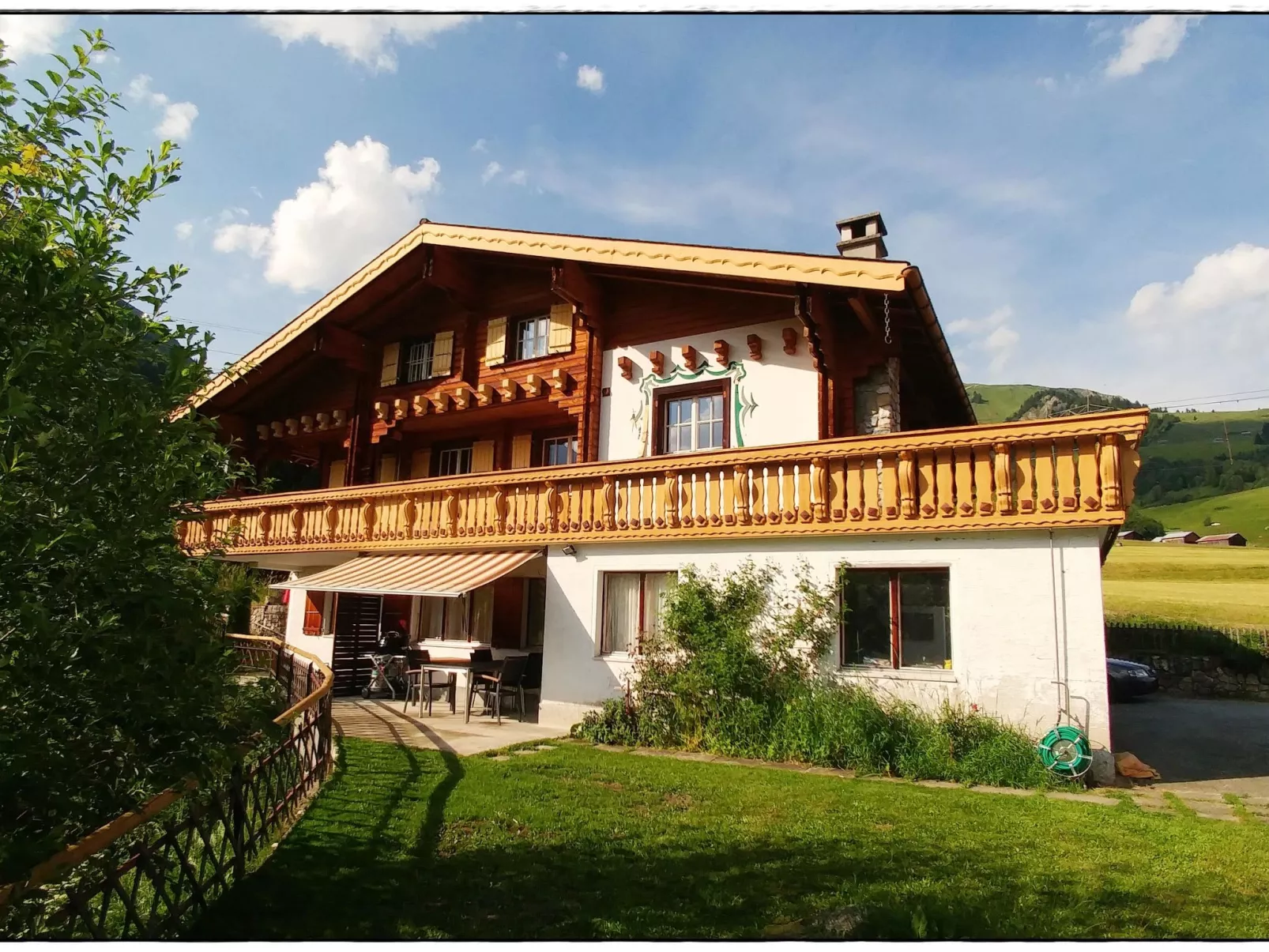 Chalet Dargun Bünter, (Camischolas/Sedrun). - Buiten