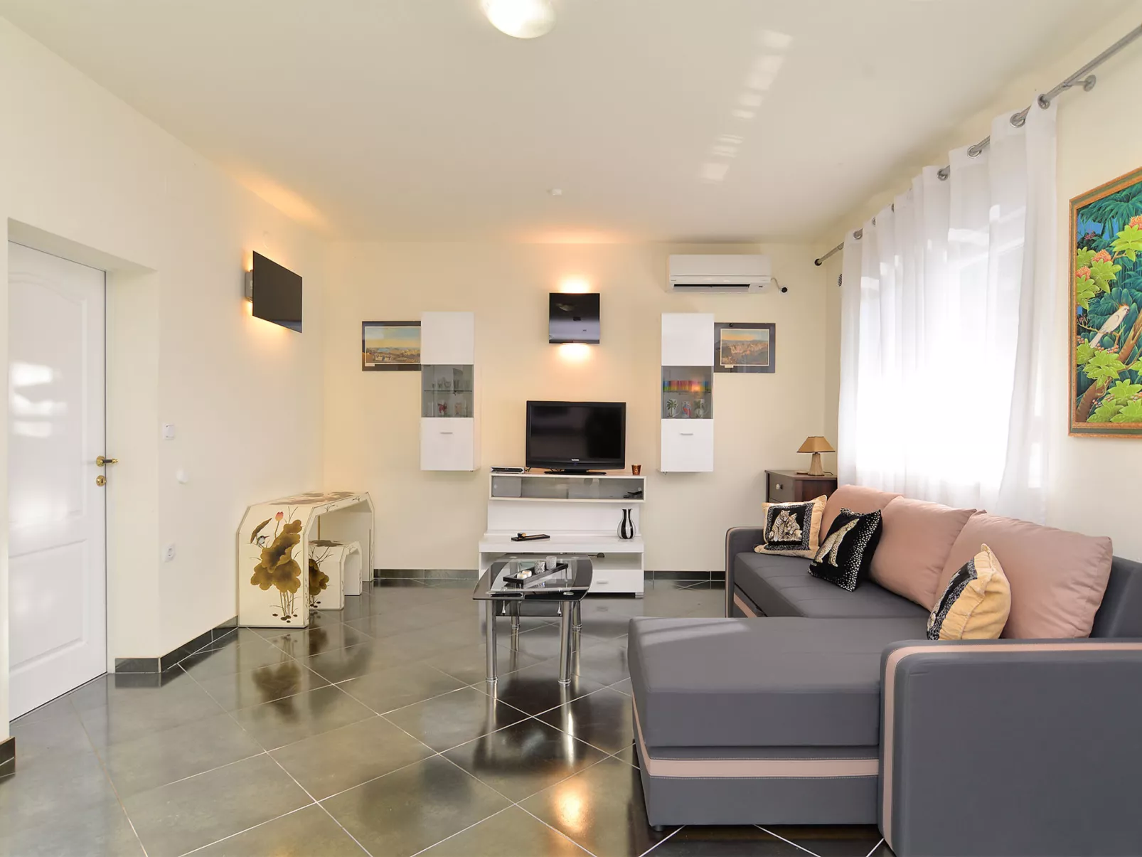 Apartment 1989 - Binnen