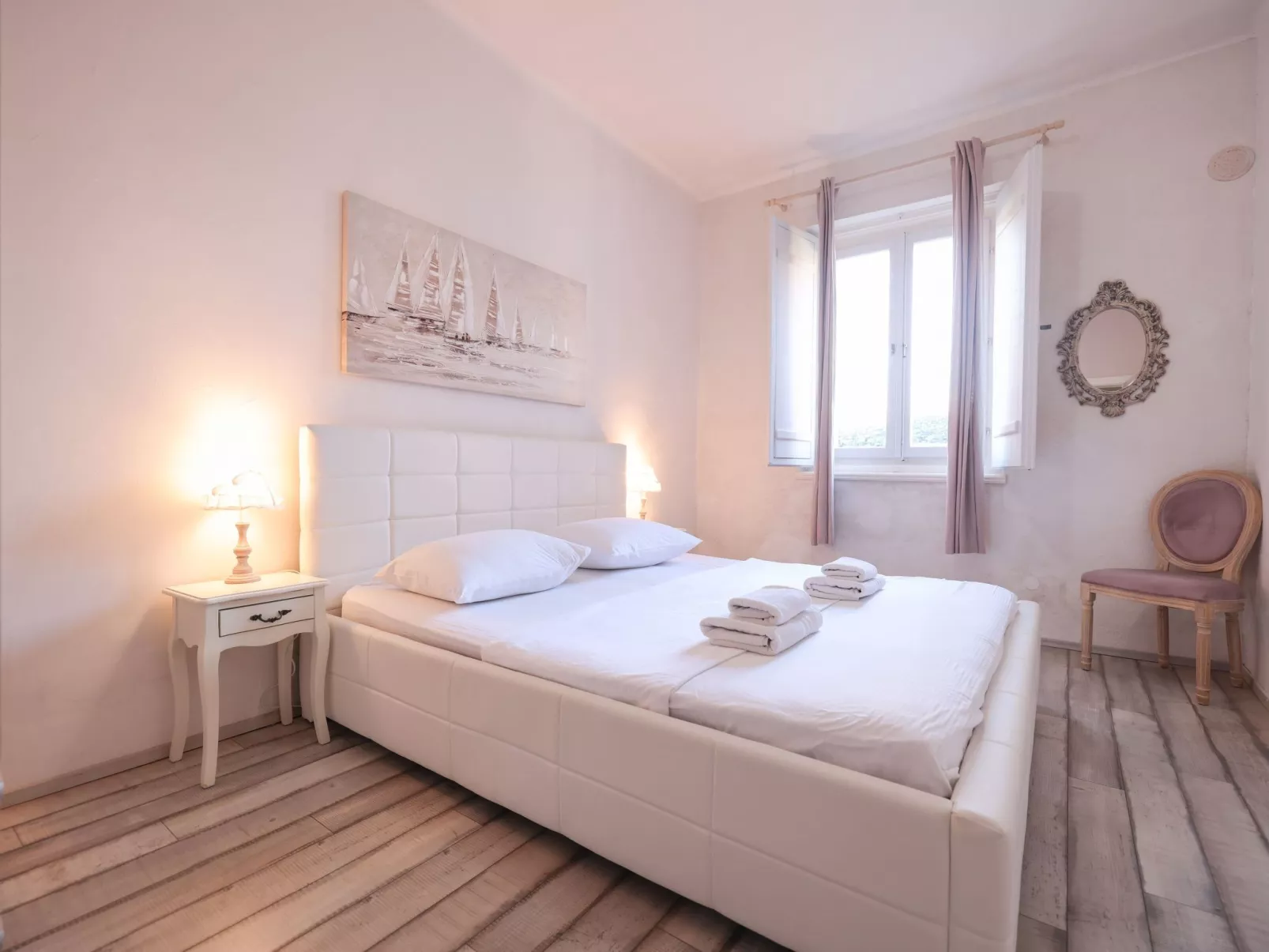 Modern eingerichtete Ferienwohnung mit großer privater Terasse, Außendusche und - Image-tags.info