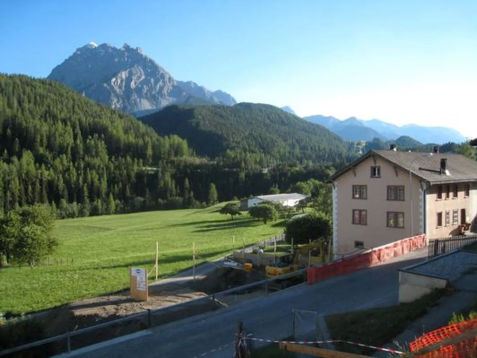 Chasa Percosta, (Scuol). - Buiten