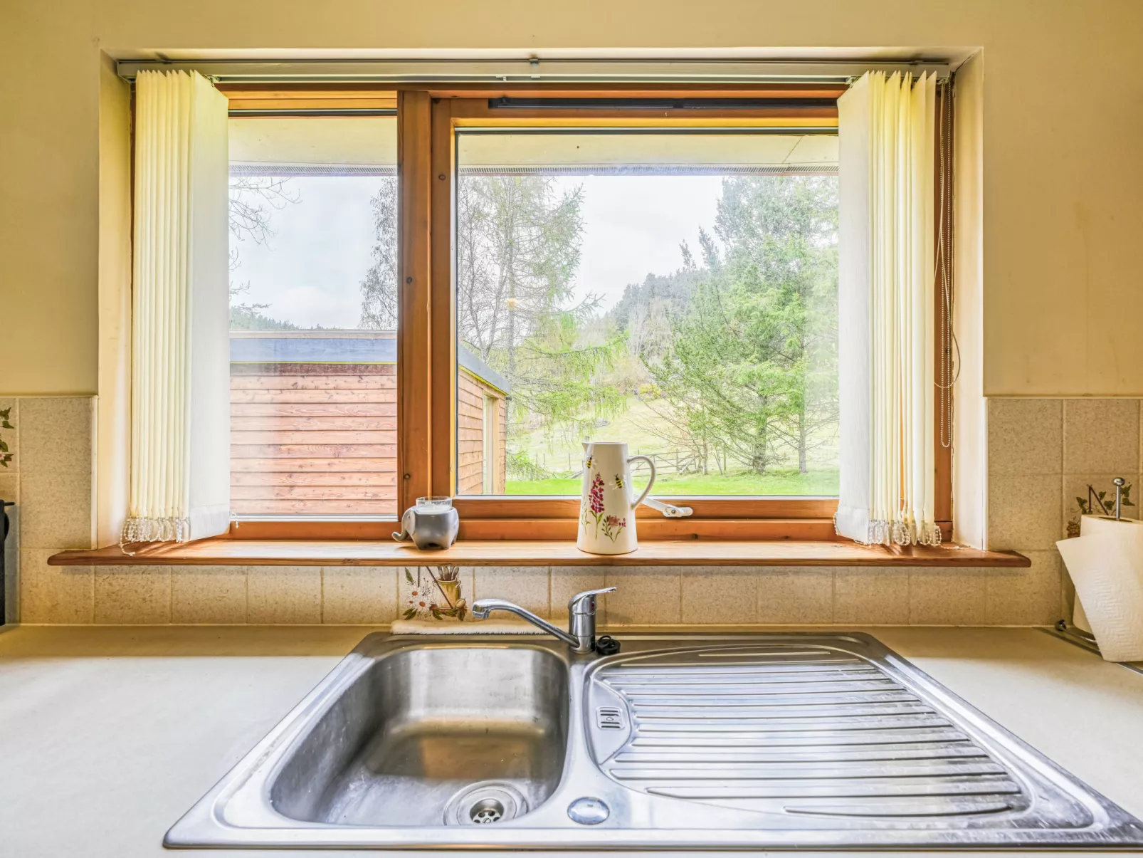 The New House - Buiten
